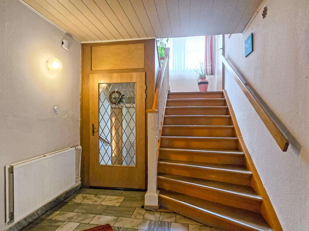 Immobilie in Rosenthal am Rennsteig - Viel Platz zum Wohnen und für ein Hobby bzw. Gewerbe (A1613) - Bild 2