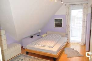 charmante ruhige 2,5-Zimmer-DG-Wohnung / Innenstadt mit Balkon und Einbauküche in Nürnberg – Himpfelshofstr. 11, 90429 Himpfelshof, Nürnberg – Vorschaubild 6