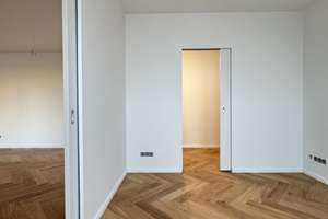 PROVISIONSFREIER VERKAUF, TOLLE 2 ZIM. AUCH ALS 3 ZIM. MÖGLICH, TERRASSE, LIFT, IN P´BERG – John-Schehr-Str. 4, 10405 Prenzlauer Berg, Berlin – Vorschaubild 7