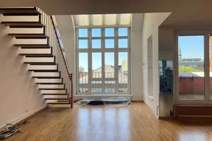 MITTE | Helle 2-Zimmer-Wohnung mit Dachterrasse, EBK und TG-Stellplatz