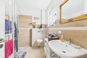 Familienidyll nahe Neustadt: EFH aus 2017 - 219 m² - Pool - Kamin - Carports - 1000m² Grundstück – Die vollständige Adresse der Immobilie erhältst du vom Anbieter., 31535 Neustadt am Rübenberge – Vorschaubild 10