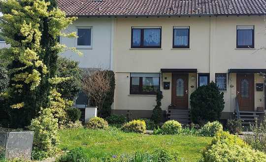 Ein Haus zum Wohlfühlen mit Wintergarten, Balkon und separater Garage