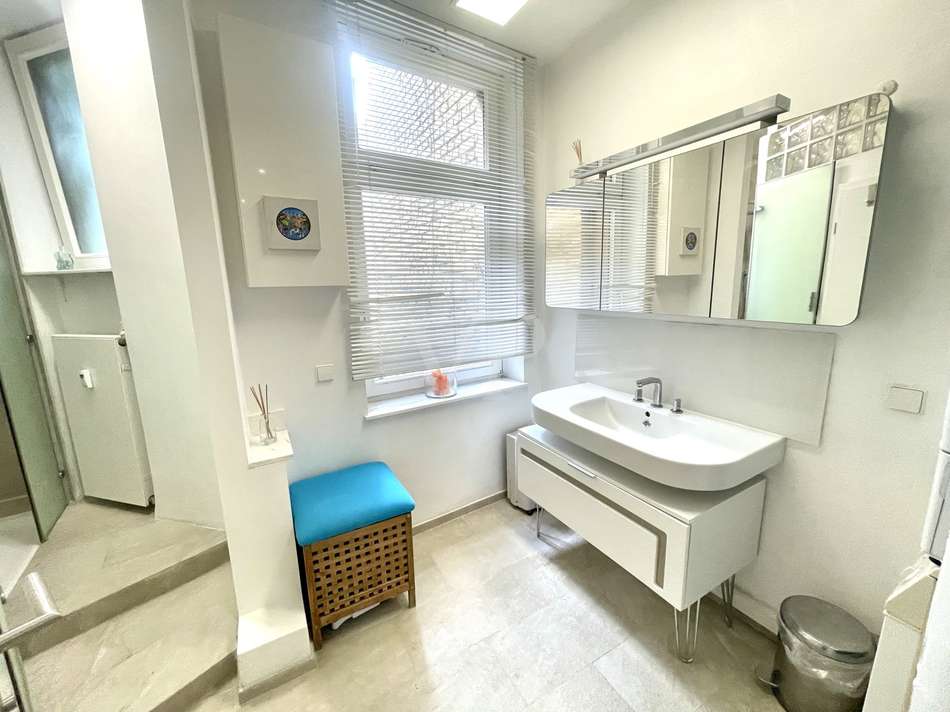 7581195b-4b95-46c9-bef7-73d03c