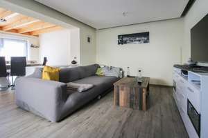 Einziehen und Wohlfühlen - Doppelhaushälfte mit großer Terrasse ; Garage und 4 Außenstellplätze – Die vollständige Adresse der Immobilie erhältst du vom Anbieter., 72475 Bitz – Vorschaubild 4