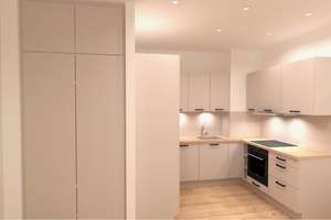 !Erstbezug! Helle Wohnung in ruhiger Lage mit Südbalkon und Küche – Pufendorfstraße 3 C, 10249 Friedrichshain, Berlin – Vorschaubild 4