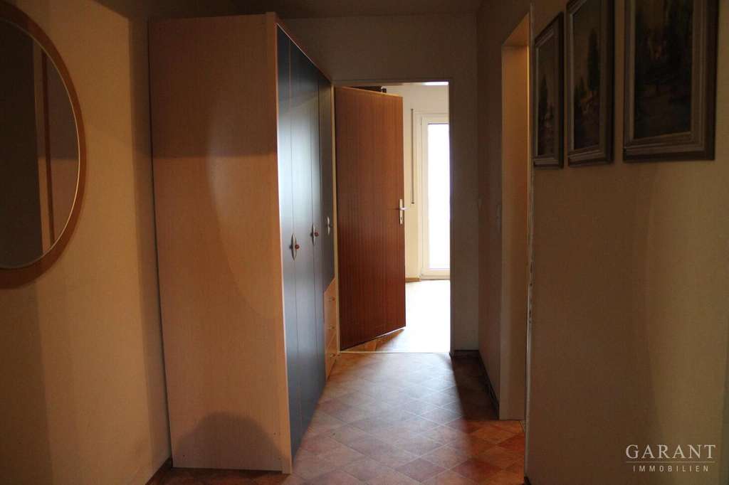 Immobilie in Lauffen am Neckar - Investieren in Betongold - 3 Zimmer-Wohnung mit Balkon und Außenstellplatz sucht neuen Investor! - Bild 3