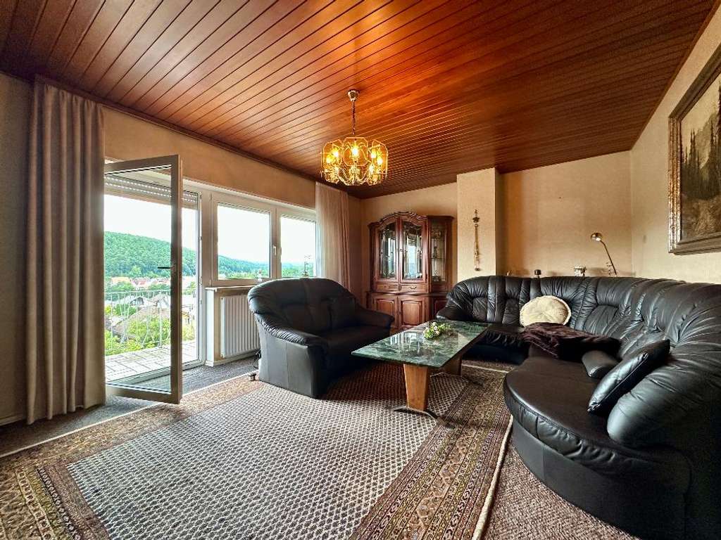 Immobilie in Waldfischbach-Burgalben - +++In unverbaubarer Lage: Charmantes Einfamilienhaus mit kleiner Einliegerwohnung, Panoramablick,... - Bild 2