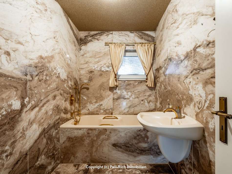 Badezimmer Hauptwohnung EG