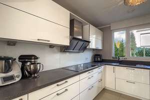Moderne Doppelhaushälfte mit 5 Zimmern, Garten und Dachterrasse in Hamburg-Langenhorn – Die vollständige Adresse der Immobilie erhältst du vom Anbieter., 22419 Langenhorn, Hamburg – Vorschaubild 7