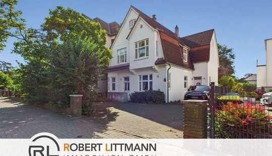 Bild von Zentrale Stadtvilla mit großem Garten und Baureserve