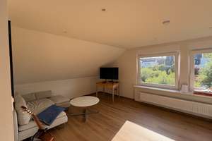 Stilvoll saniert: 2-Zimmer-Dachgeschosswohnung in Paderborn – 33098 Kernstadt, Paderborn – Vorschaubild 8