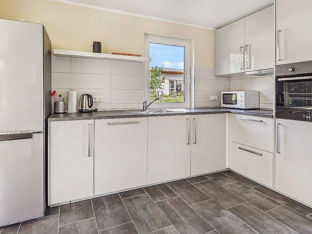 Immobilie in Krakow am See - Attraktives Ferienhaus in Seenlandschaft - im Herzen Mecklenburgs - in Serrahn - Bild 2