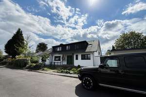 Bestlage von Bonn-Röttgen! Exklusive sanierte, energieeffiziente Villa auf wunderschönem – Die vollständige Adresse der Immobilie erhältst du vom Anbieter., 53125 Röttgen, Bonn – Vorschaubild 2