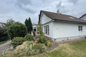 NEU! Liebenswertes Einfamilienhaus mit wunderschönem Garten! – Die vollständige Adresse der Immobilie erhältst du vom Anbieter., 87666 Pforzen – Vorschaubild 4