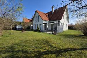 Geräumiges Einfamilienhaus mit 160 m² Wohnfläche in Gessertshausen – Beim Kapellenholz 14, 86459 Gessertshausen – Vorschaubild 1