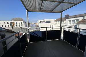Sanierte 2-Zimmer-Wohnung mit Sonnenbalkon in zentraler Lage