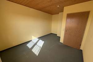 Ihre Chance: Mehrfamilienhaus mit riesigem Grundstück und Gestaltungsfreiheit – Die vollständige Adresse der Immobilie erhältst du vom Anbieter., 91617 Oberdachstetten – Vorschaubild 12