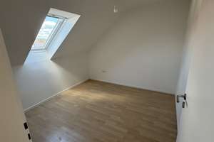 Erstbezug nach Sanierung: ansprechendes 4-Zimmer-Reihenmittelhaus mit Garage in Neutraubling – Die vollständige Adresse der Immobilie erhältst du vom Anbieter., 93073 Neutraubling – Vorschaubild 14
