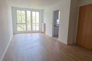 lichtdurchflutete 2 Raumwohnung mit EBK und Balkon – Clausstraße  63a, 9126 Gablenz, Chemnitz – Vorschaubild 2