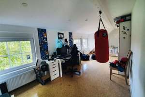 Stilvolles Einfamilienhaus und moderner Ausstattung auf großzügigem Grundstück und Außenpool – Die vollständige Adresse der Immobilie erhältst du vom Anbieter., 28777 Farge, Bremen – Vorschaubild 12
