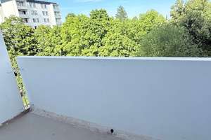 Großzügige 3-Zimmer-Wohnung mit neuer Einbauküche und Balkon – Freischützstraße 25, 81927 Englschalking, München – Vorschaubild 7