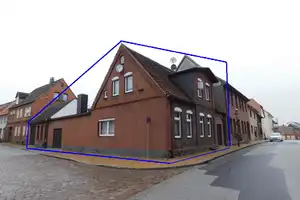 Einfamilienhaus mit 3 Garagen im Zentrum von Crivitz – Parchim (Kreis) – Vorschaubild 1