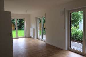 Gepflegte Doppelhaushälfte mit 4 Zimmern und 2 Stellplätzen in Aumund-Hammersbeck – Die vollständige Adresse der Immobilie erhältst du vom Anbieter., 28755 Aumund-Hammersbeck, Bremen – Vorschaubild 2