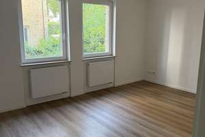 Ruhig & lichtdurchflutet - Altbau-Wohnung im Hinterhof