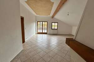 Wohnhaus mit großem Baugrundstück (Genehmigung für Wohnbau vorhanden)

 – Die vollständige Adresse der Immobilie erhältst du vom Anbieter., 94166 Stubenberg – Vorschaubild 2