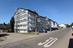 Großzügige 3,5 Zimmerwohnung mit Einbauküche und Balkon – Montafonstraße 29, 88045 Friedrichshafen – Vorschaubild 2