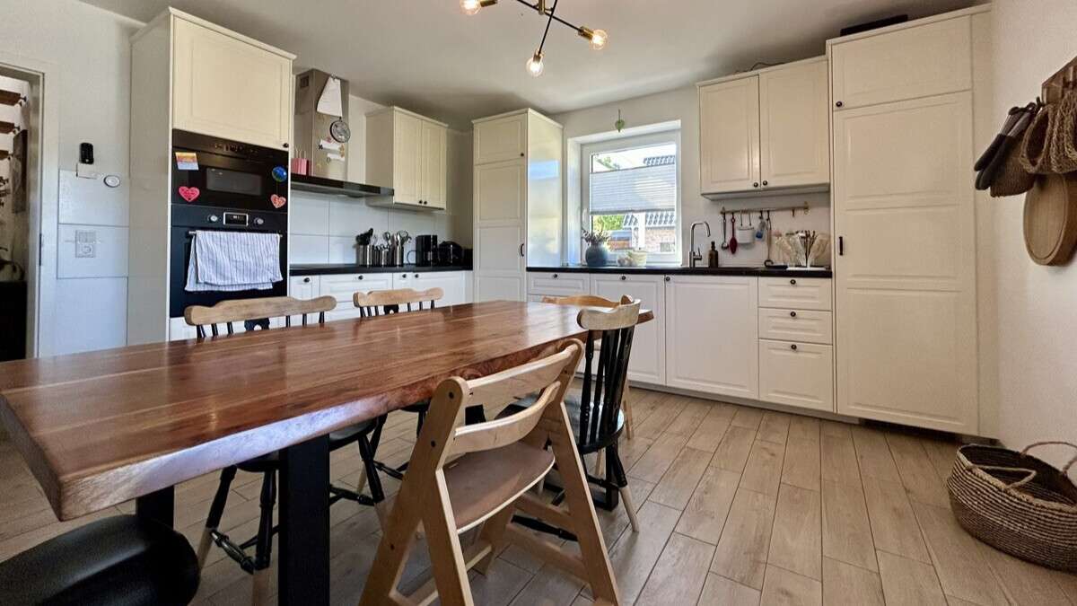 Immobilie in Rickling - Fünf moderne Wohnräume für die große Familie - Bild 5