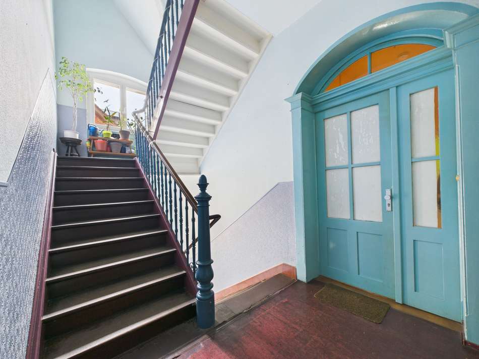 13 Treppenhaus Vorderhaus