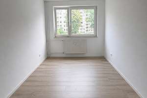 Sanierte lichtdurchflutete 2,5 Zi.-Wohnung in HH-Bramfeld – Mützendorpsteed 24, 22179 Bramfeld, Hamburg – Vorschaubild 2
