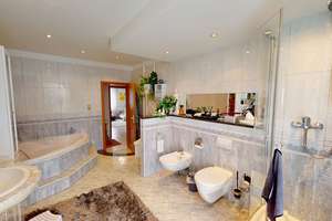 *Nur 1% Provision* Exklusive Etagenwohnung mit Stucco-Wänden, elegantem Bad und Garten in LU-Süd – 67061 Süd, Ludwigshafen am Rhein – Vorschaubild 9