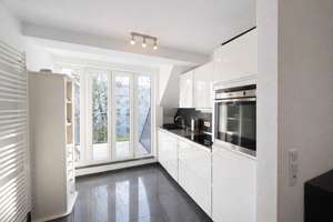 Wohnen im Herzen des Grindelviertels – 
heller Altbau in Top-Lage – Die vollständige Adresse der Immobilie erhältst du vom Anbieter., 20146 Rotherbaum, Hamburg – Vorschaubild 3