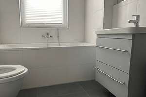 Barrierefrei, ruhig, stufenlose 2-ZM Penthouse mit Balkon/Aufzug/TG – Egonstraße 7, 90461 Hummelstein, Nürnberg – Vorschaubild 2
