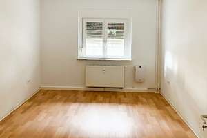 Kleine 3-Raum-Wohnung mit Loggia/Tageslichtbad mit Dusche  – 4179 Neulindenau, Leipzig – Vorschaubild 8