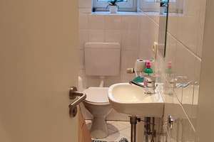 2- Zimmer Wohnung (Stellplatz falls gewünscht) – Seerobenstr. 9, 65195 Westend / Bleichstraße, Wiesbaden – Vorschaubild 5