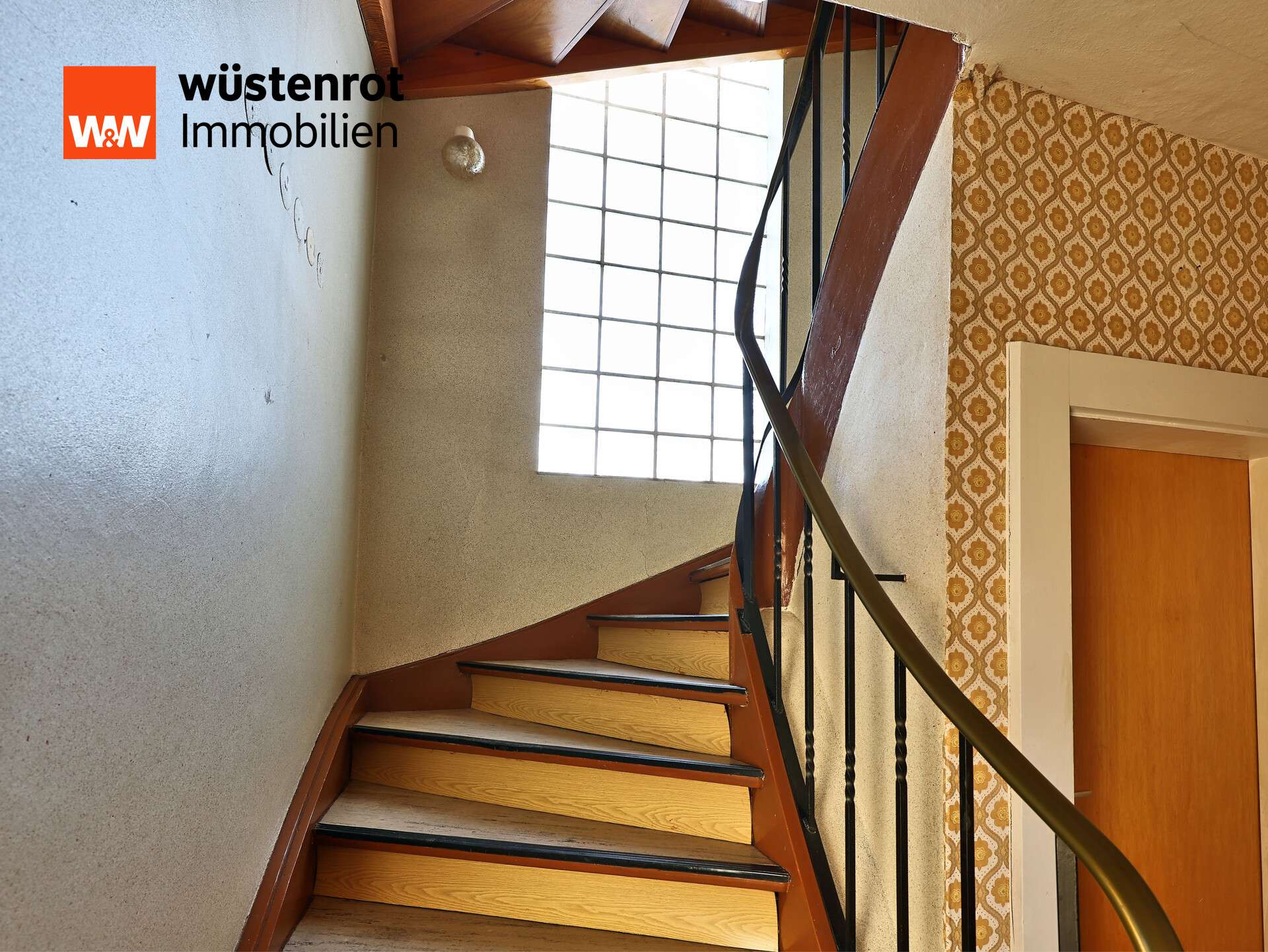 Immobilie in Etzenricht - Zweifamilienhaus mit vielfältigen Möglichkeiten und Potential – Sie haben es in der Hand - Bild 3