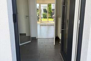 Hochwertiges Reihenhaus mit 3 Etagen, 5 Schlafzimmern, Vollkeller & Garage in Toplage Groß‑Gerau – Kandisweg 9, 64521 Groß-Gerau – Vorschaubild 3