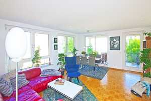 2 Zi-Whg mit sehr großem Balkon Aufzug EBK und TG – Neue Schönhauser Strasse 6, 10178 Berlin – Vorschaubild 2