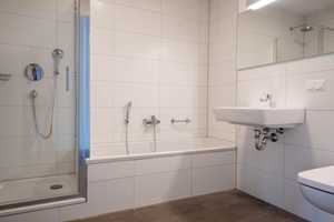 Wohnen im Park - sonnige 3-Zimmer-Wohnung im 3.OG mit Blick ins Grüne – Theo-Neubauer-Str. 21, 99085 Erfurt – Vorschaubild 10