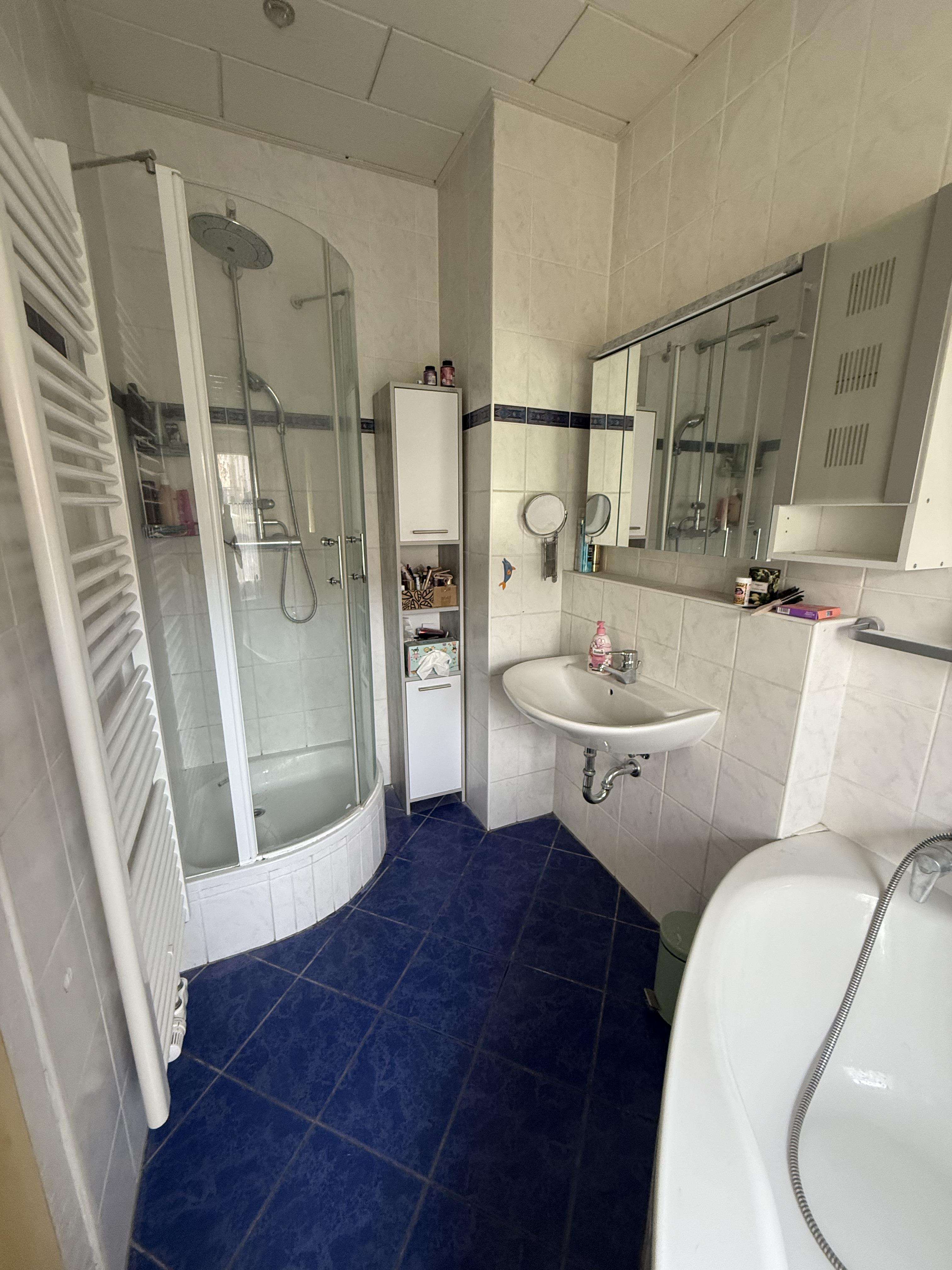 Immobilie in Heinsdorfergrund - Solides, gepflegtes Mehrfamilienhaus in zentraler Lage - Bild 2