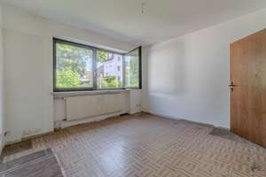 Gut geschnittene 3-Zimmer mit Südloggia / Kauf gegen Gebot – Die vollständige Adresse der Immobilie erhältst du vom Anbieter., 80997 Moosach-Bahnhof, München – Vorschaubild 7