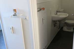 SONNIGE TOLL GESCHNITTENE 2-ZIMMER -WOHNUNG MIT GROßER KÜCHE UND SÜDBALKON – Dachauer Strasse 235, 80637 Dom Pedro, München – Vorschaubild 9