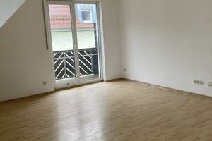 Lichtdurchflutetes 1-Zimmer-Apartment mit Balkon & TG-Stellplatz – Sofort frei in Regensburg-Sallern – Die vollständige Adresse der Immobilie erhältst du vom Anbieter., 93057 Sallern-Gallingkofen, Regensburg – Vorschaubild 9