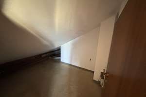 Wohnen auf zwei Ebenen: Moderne 5,5 Zim.-Maisonette mit Balkon und Terrasse – Die vollständige Adresse der Immobilie erhältst du vom Anbieter., 70567 Möhringen-Süd, Stuttgart – Vorschaubild 36
