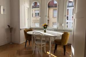 Elegantes Wohnen mit Altbaucharme im Heusteigviertel