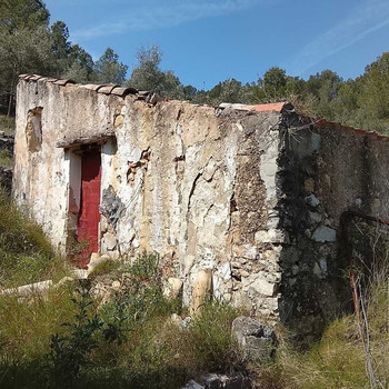 Rustikales Anwesen zum Verkauf in Tortosa Einzigartige Gelegenheit für 40.000
