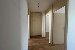Helle 3-Zimmer-Wohnung mit Balkon in Darmstadt – Kölner Straße 18B, 64293 Darmstadt-Nord, Darmstadt – Vorschaubild 2